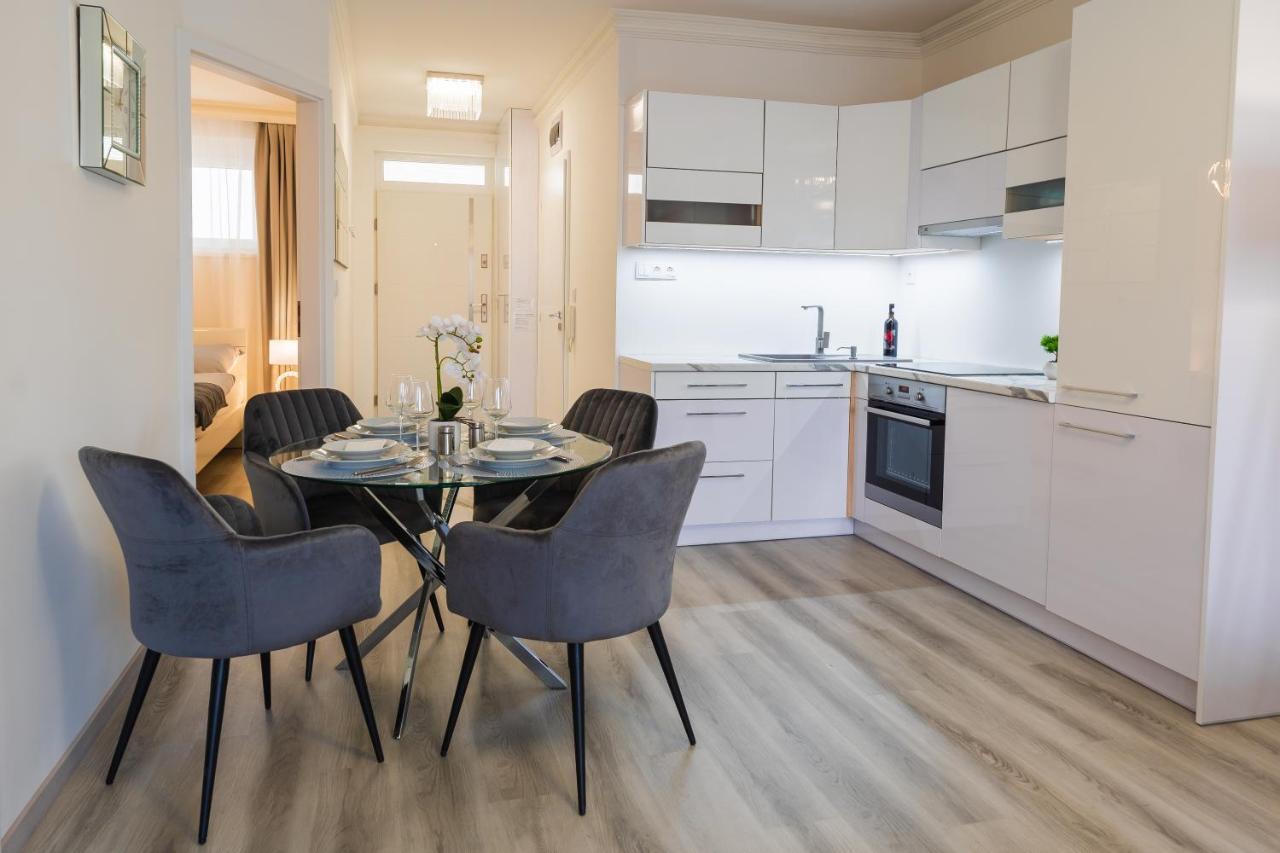 Central Residence Σόπρον Εξωτερικό φωτογραφία