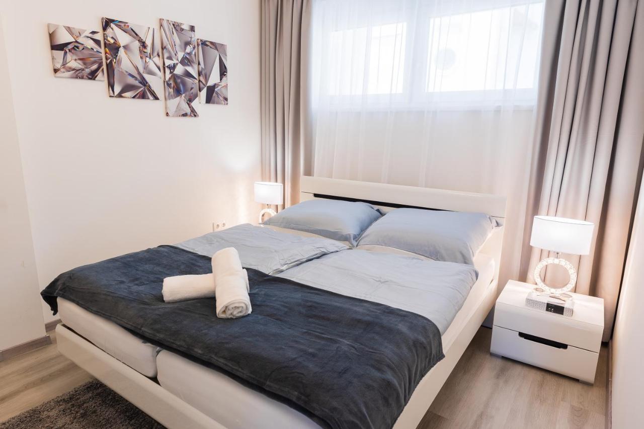 Central Residence Σόπρον Εξωτερικό φωτογραφία